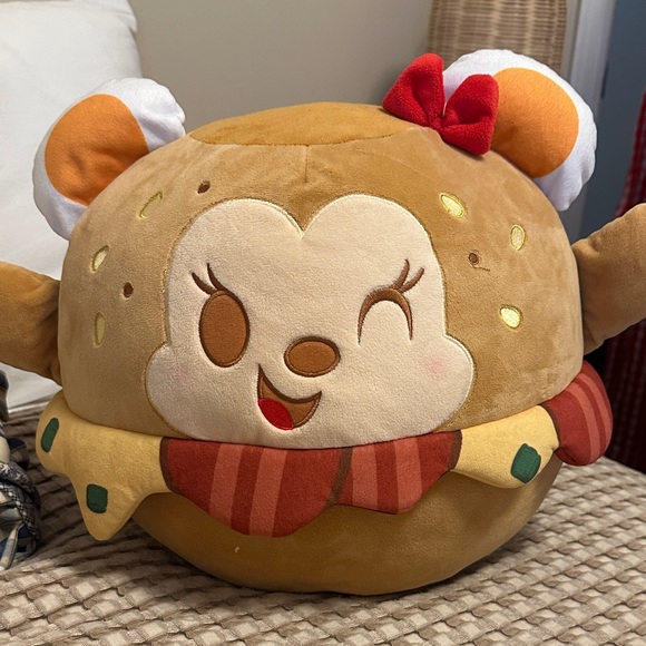 Disney Other - Disney Muchlings Minnie Mouse Bagel